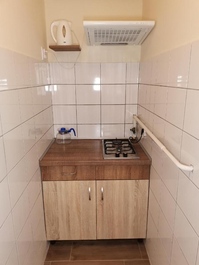 Gyöngyvirág Apartmanház Hajduszoboszlo Exterior foto